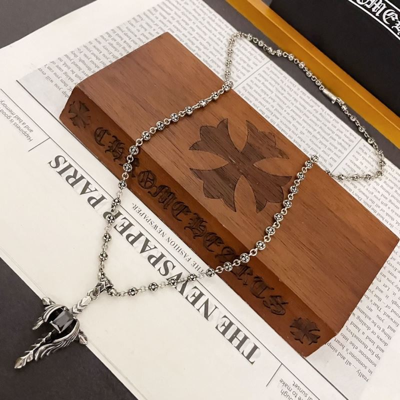 Ch**me He**ts necklaces